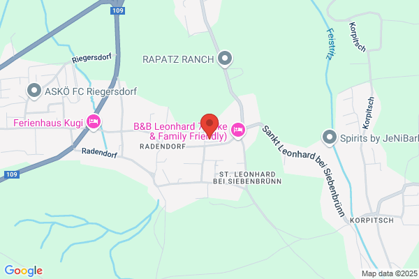 Volksschule St. Leonhard bei Siebenbruenn